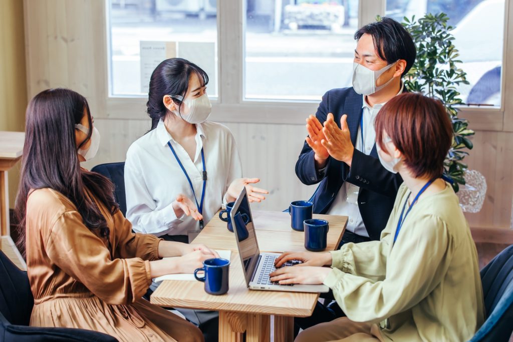 上司、同僚への結婚内祝いは何を贈る？