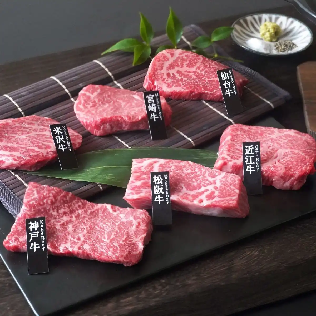 6大ブランド和牛食べくらべミニステーキ (11月1日以降順次発送) (承り期間:12月16日まで)