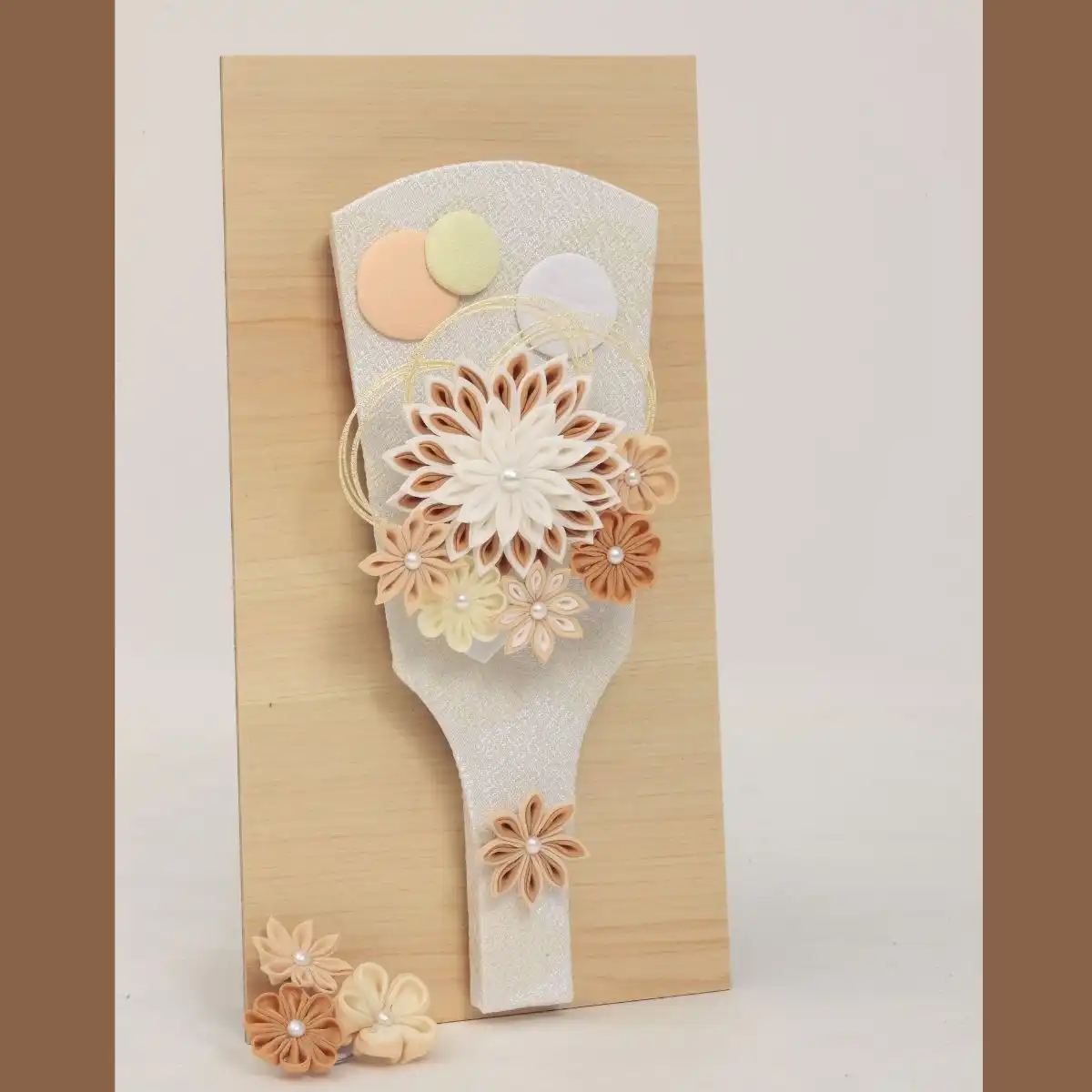 久月 羽子板 檜アクリルケース飾り 茶つまみ｜ギフトプラザオンライン