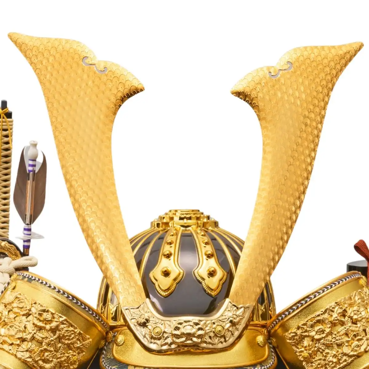 五月人形 武士の兜 ケース付き 約30cm 完売しました】五月人形 兜アクリルケース飾り 着用天武｜ギフトプラザ
